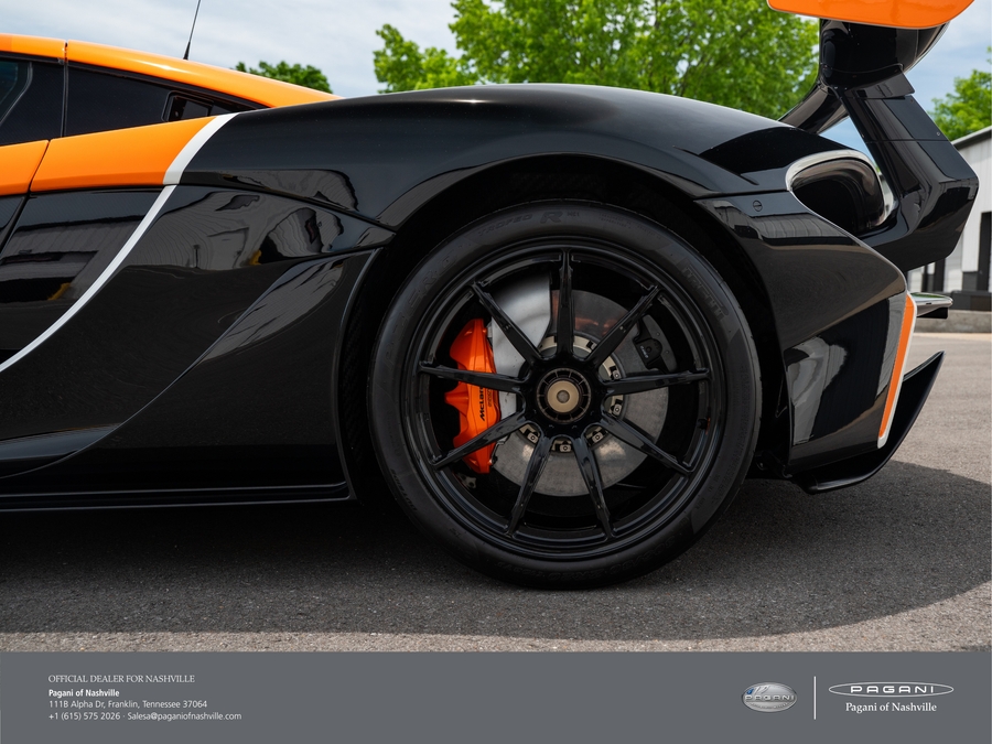 2015 McLaren P1