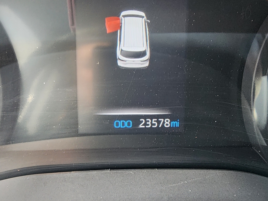 Used 2024 Toyota Sienna Hybrid LE Base - BraunAbility Side Entry Fold Out Automatic Ramp