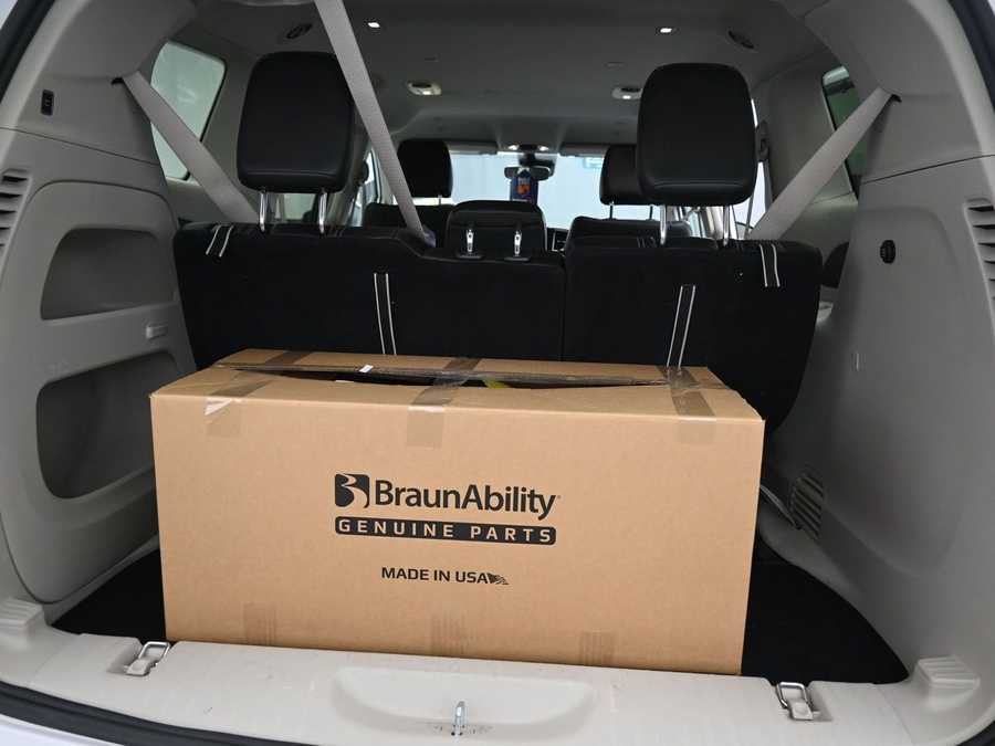 Used 2024 Chrysler Pacifica Touring L - BraunAbility Side Entry In Floor Automatic Ramp