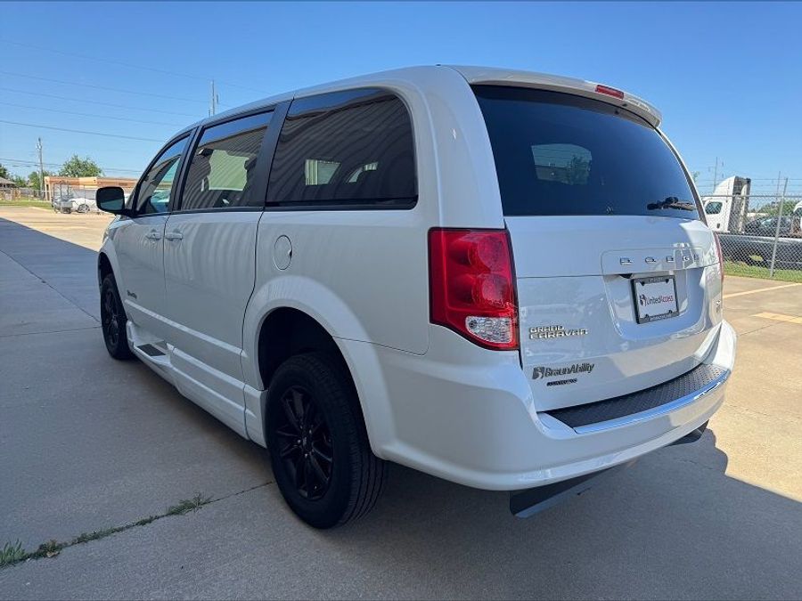 Used 2019 Dodge Grand Caravan GT - BraunAbility Side Entry Entry Fold Out Automatic Ramp
