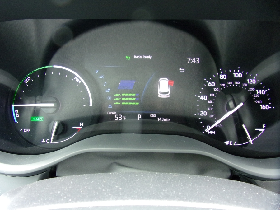 White Toyota Sienna image number 9