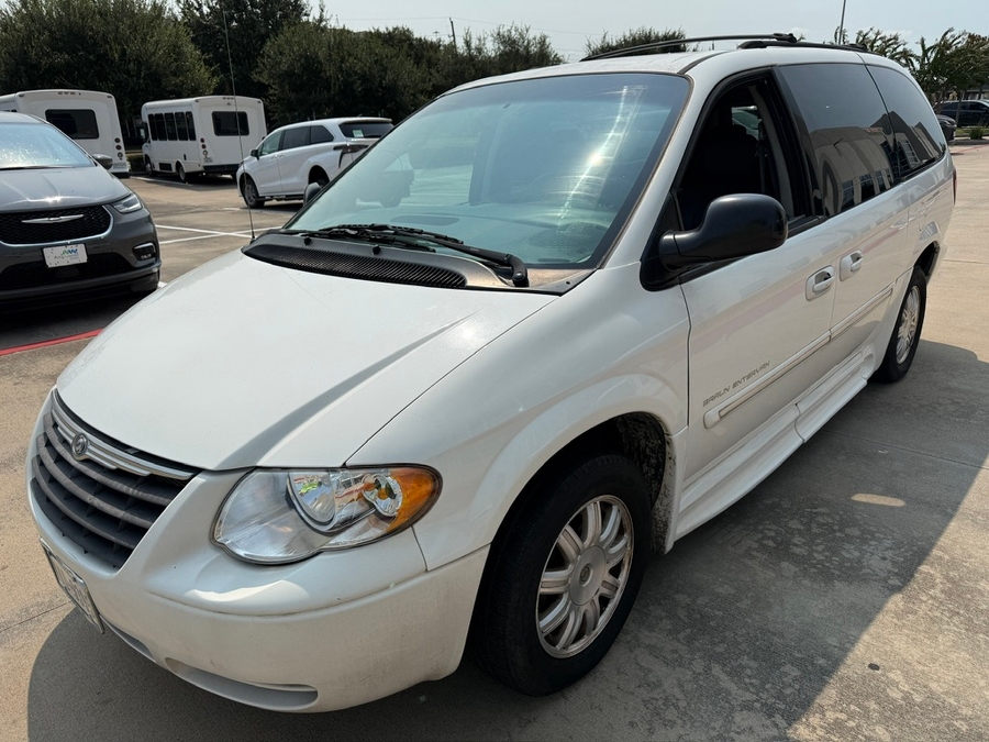 2007 Chrysler Town & Country Touring - Photo 7