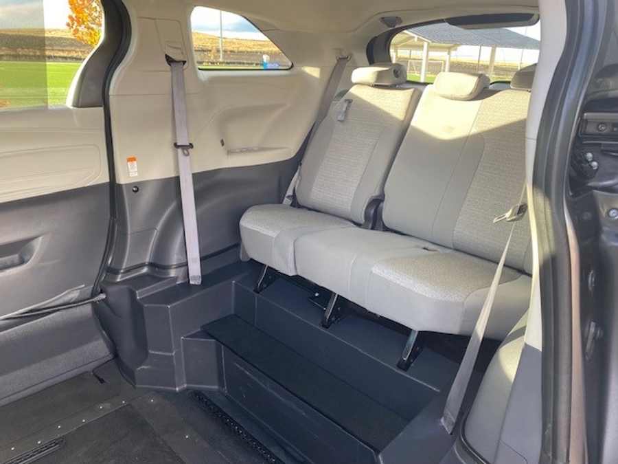 Used 2022 Toyota Sienna Hybrid LE - VMI Side Entry Entry In Floor Automatic Ramp
