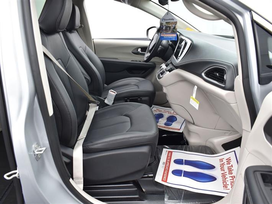 Used 2024 Chrysler Voyager LX - BraunAbility Side Entry Entry Fold Out Automatic Ramp