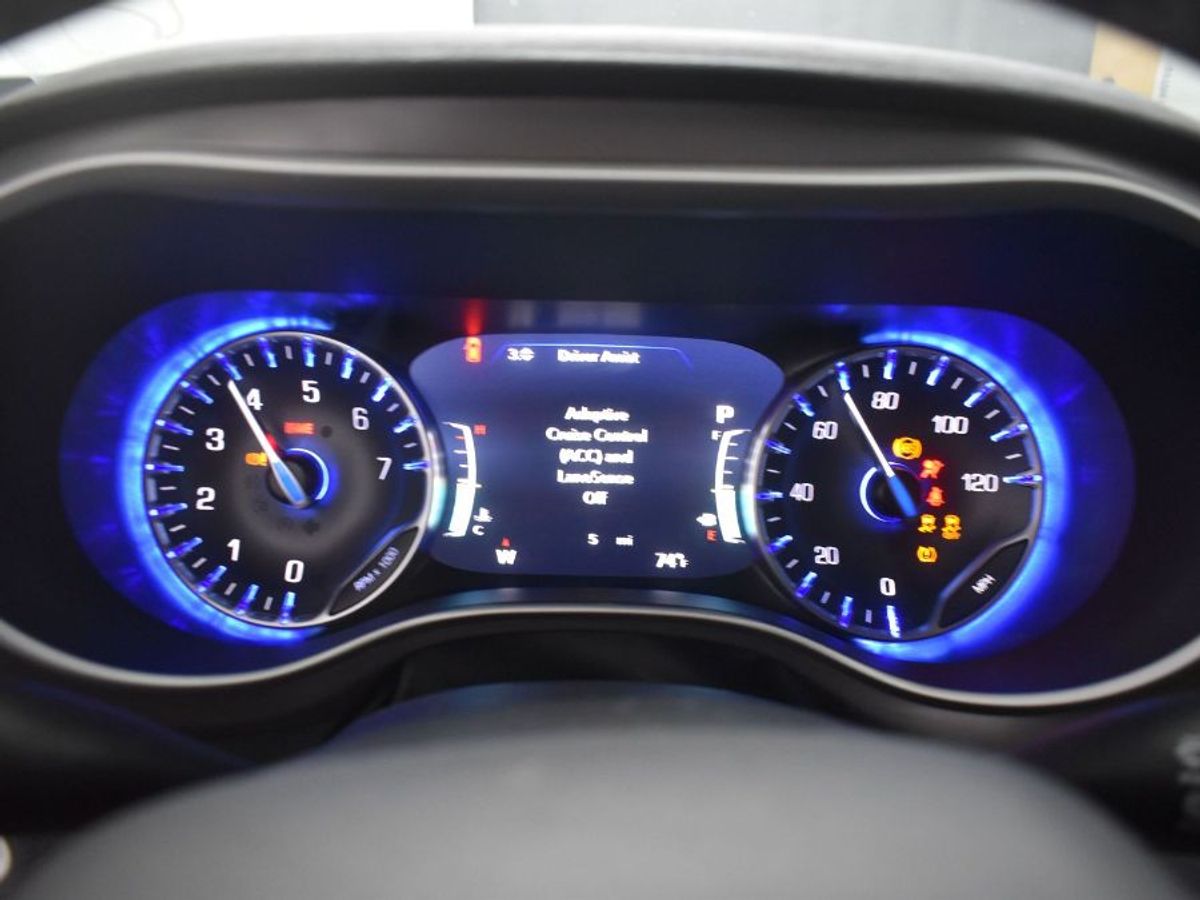 2025 CHRYSLER PACIFICA - Image 16