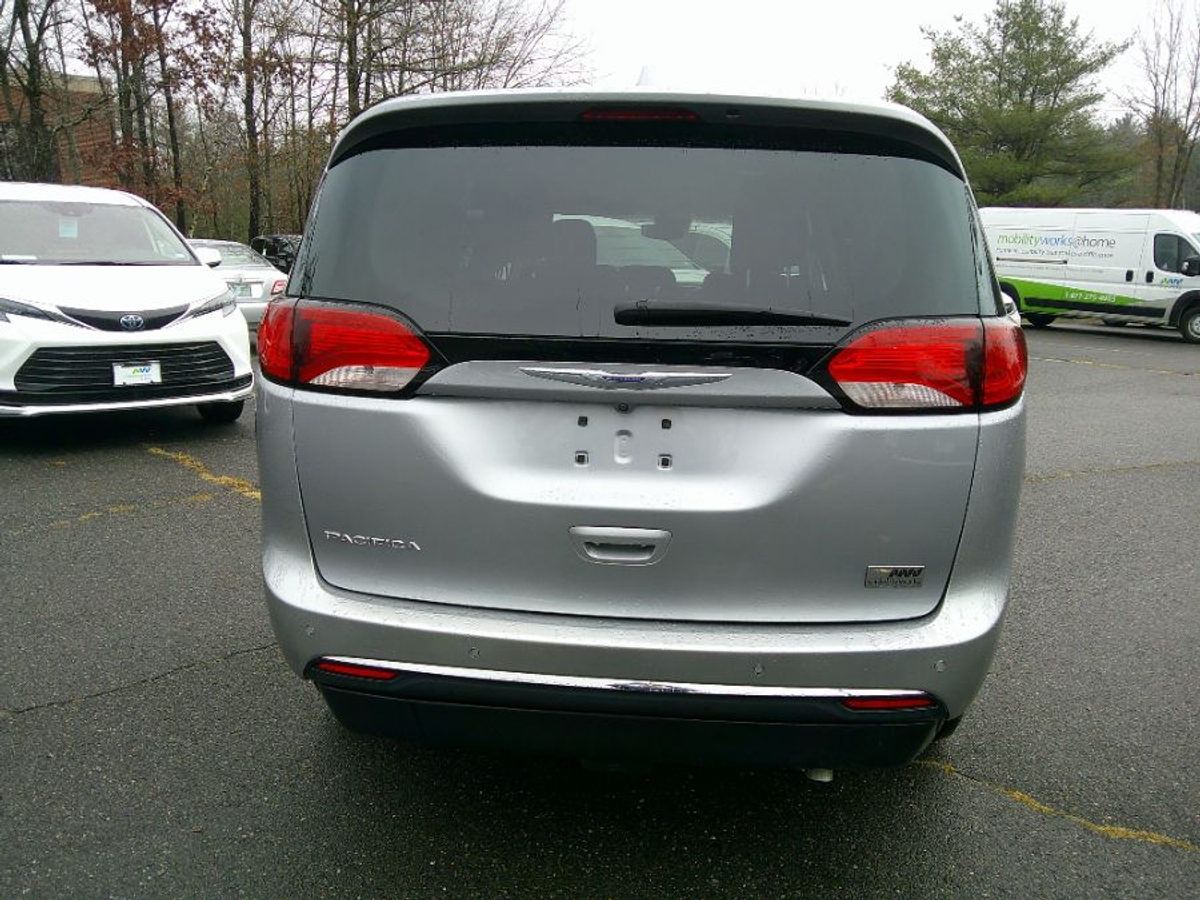 2019 CHRYSLER PACIFICA - Image 10