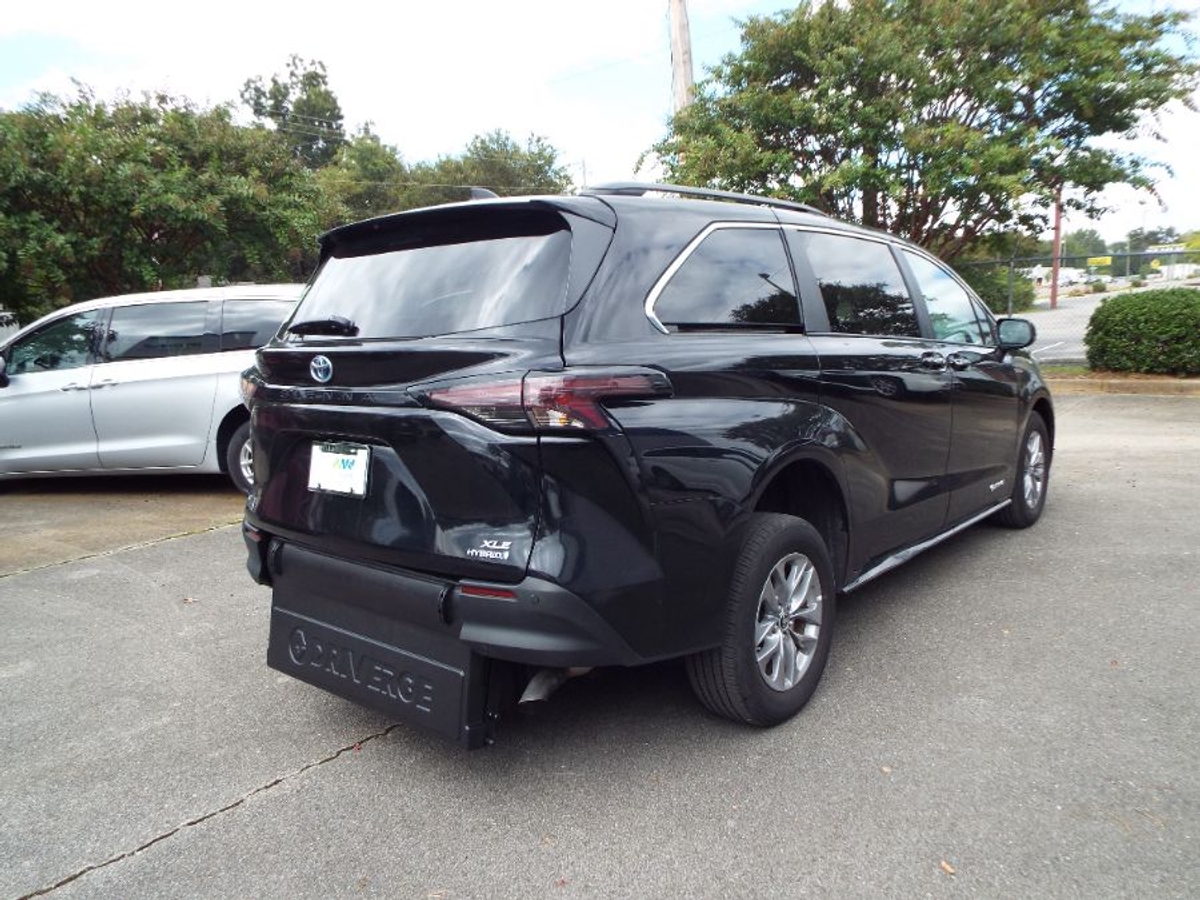 2024 TOYOTA SIENNA - Image 6