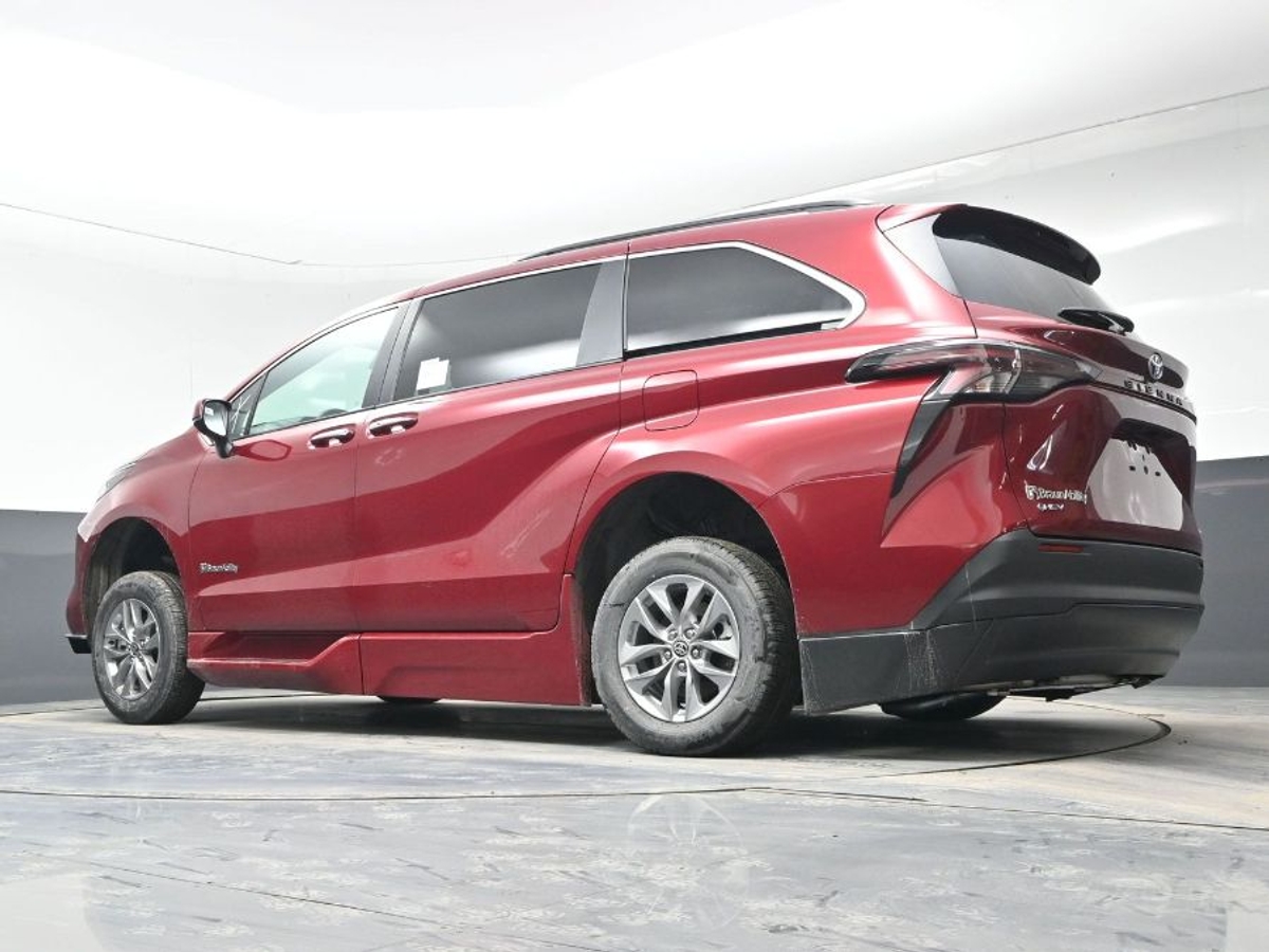 2025 TOYOTA SIENNA - Image 21