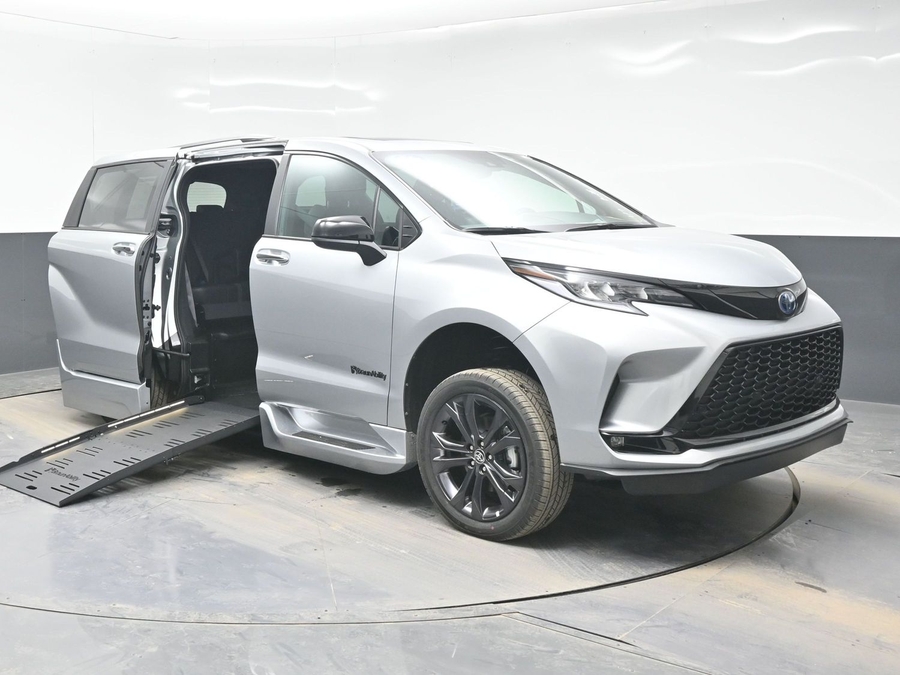 Silver Toyota Sienna with Side Entry Automatic Fold Out ramp