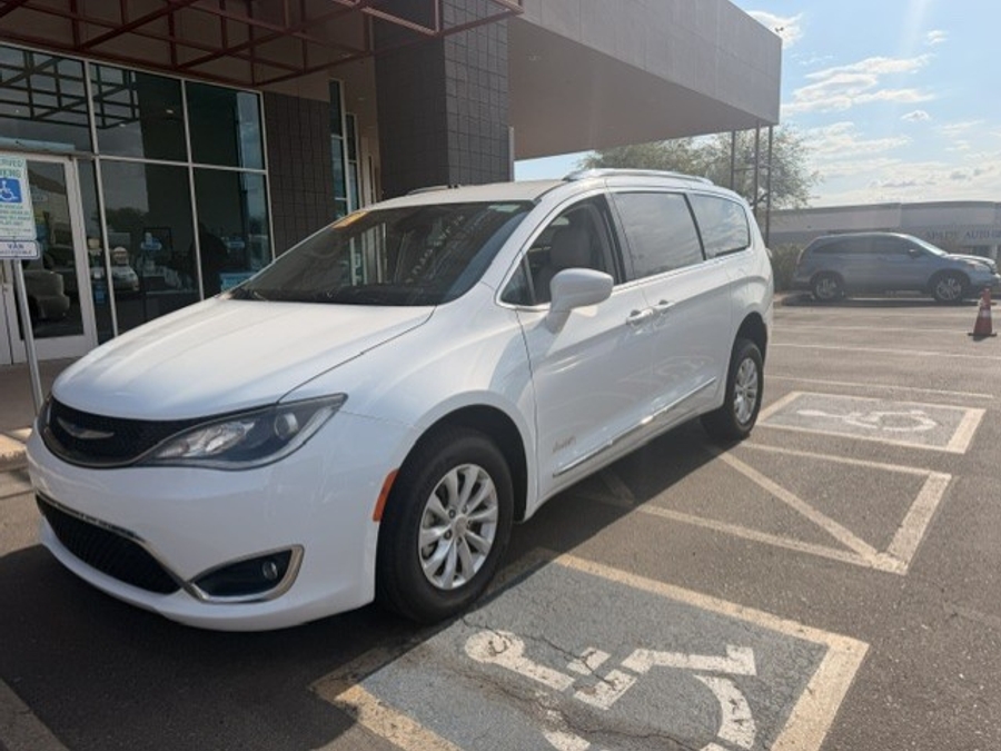 Used 2019 Chrysler Pacifica Touring L - OTH Rear Entry Fold Out Manual Ramp