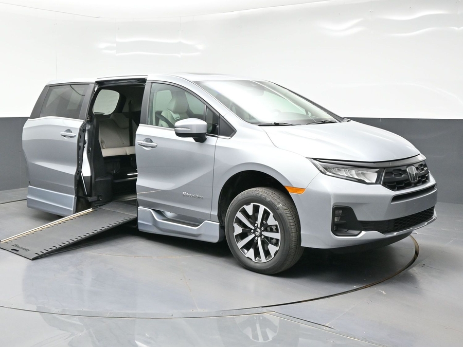 New 2026 Honda Odyssey EX-L - BraunAbility Side Entry Entry In Floor Automatic Ramp
