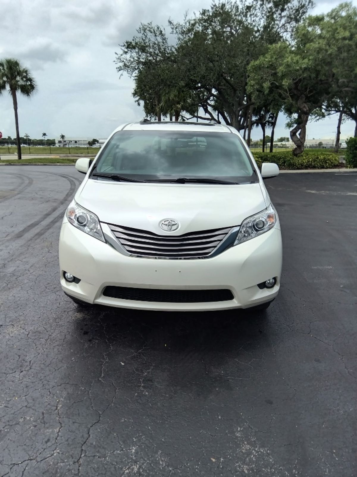 Blanco Toyota Sienna número de imagen 2