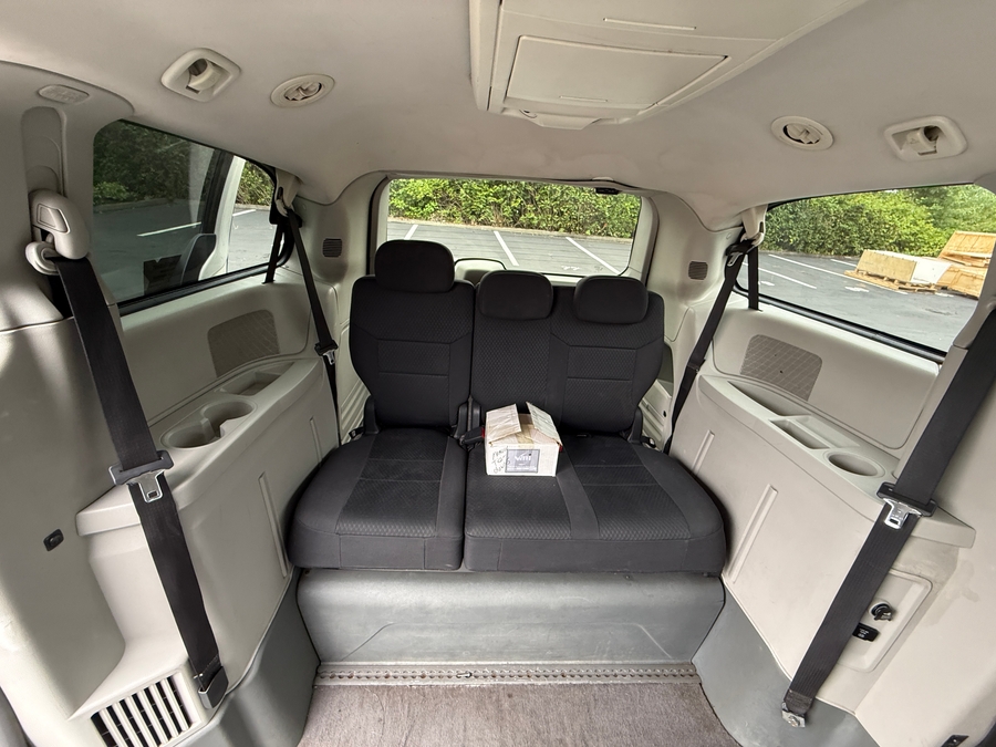 Used 2010 Dodge Grand Caravan SXT - VMI Side Entry In Floor Automatic Ramp