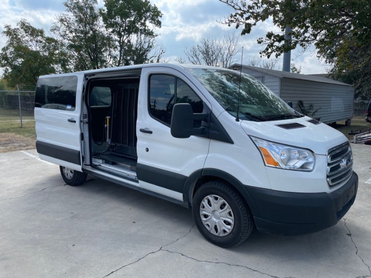 2019 Ford Transit Passenger Van XLT's photo