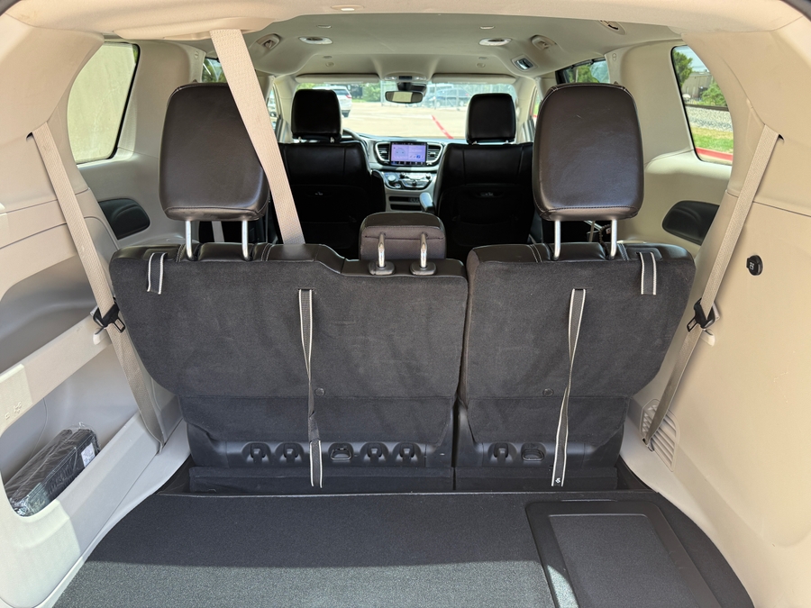 Used 2023 Chrysler Pacifica Touring L - BraunAbility Side Entry Fold Out Automatic Ramp