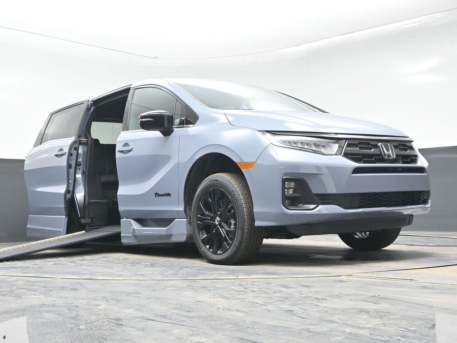 New 2026 Honda Odyssey Sport - BraunAbility Side Entry Entry In Floor Automatic Ramp