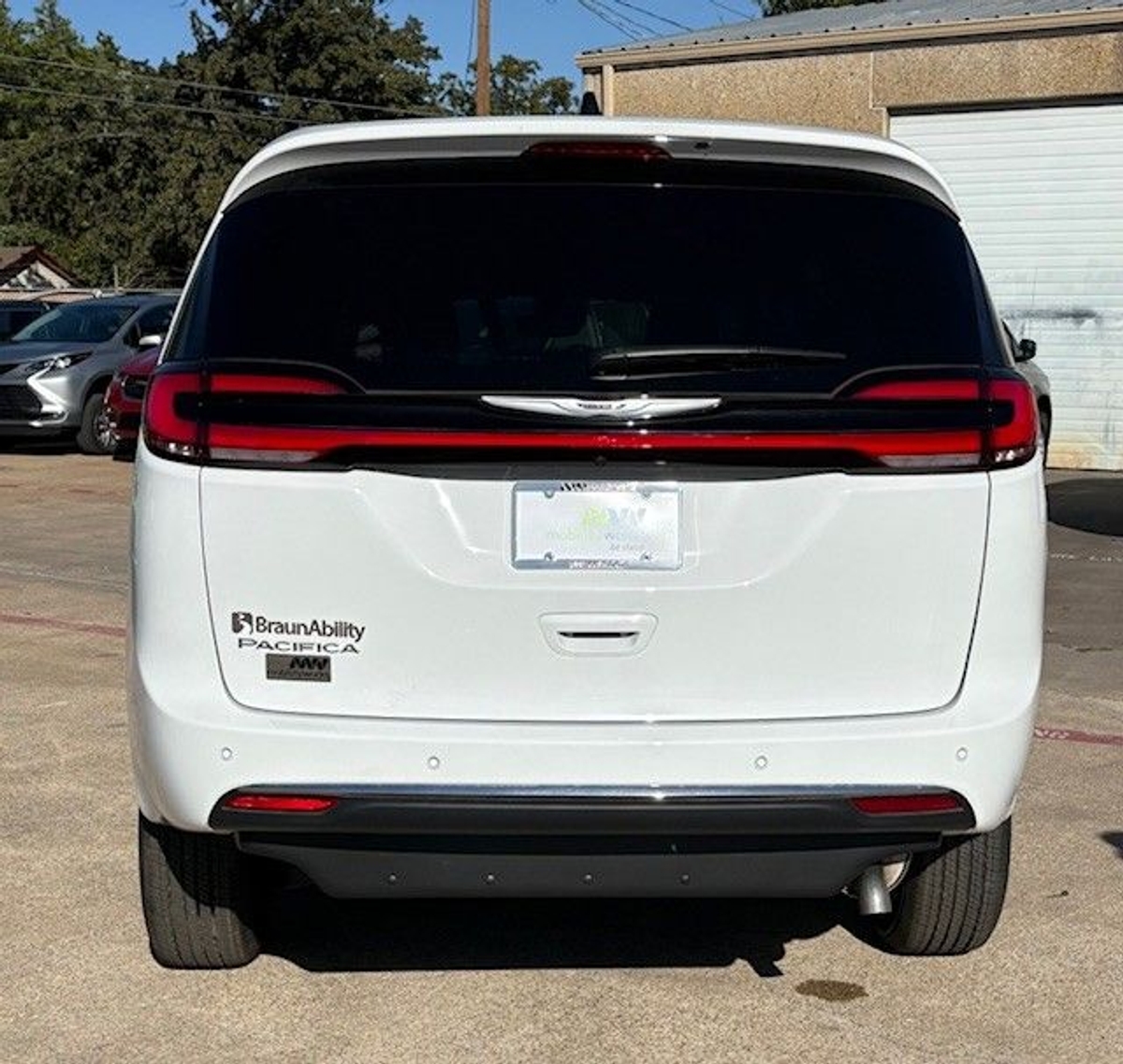2025 CHRYSLER PACIFICA - Image 5