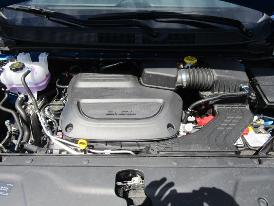 New 2026 Chrysler Pacifica Select Safety - BraunAbility Side Entry Entry Fold Out Automatic Ramp