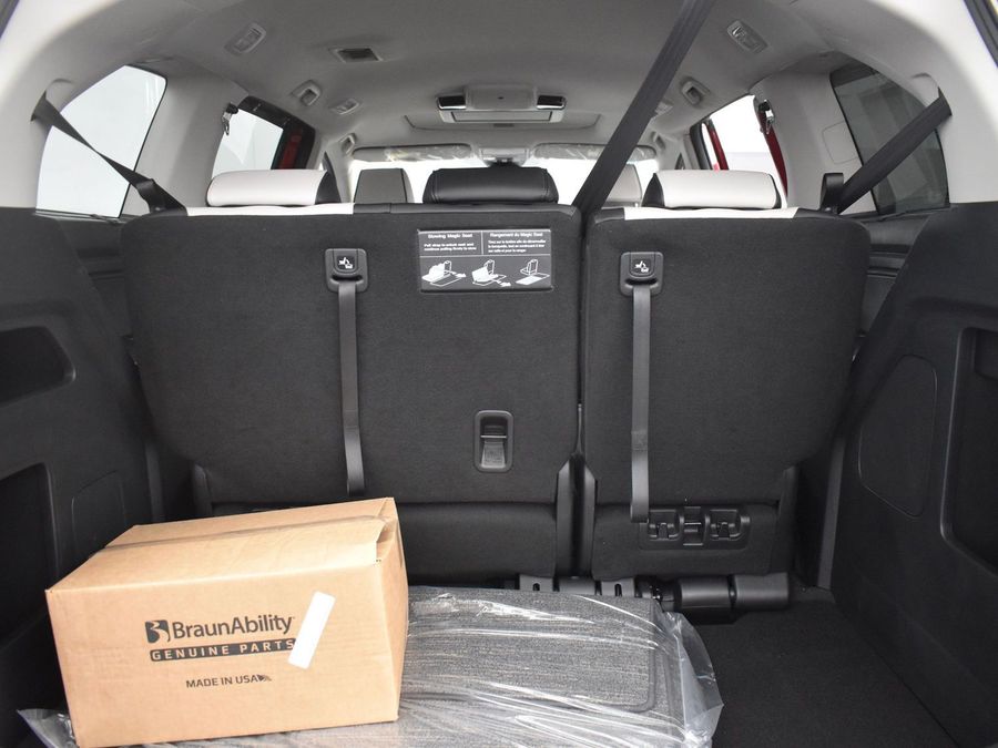 New 2025 Honda Odyssey Elite - BraunAbility Side Entry Entry In Floor Automatic Ramp