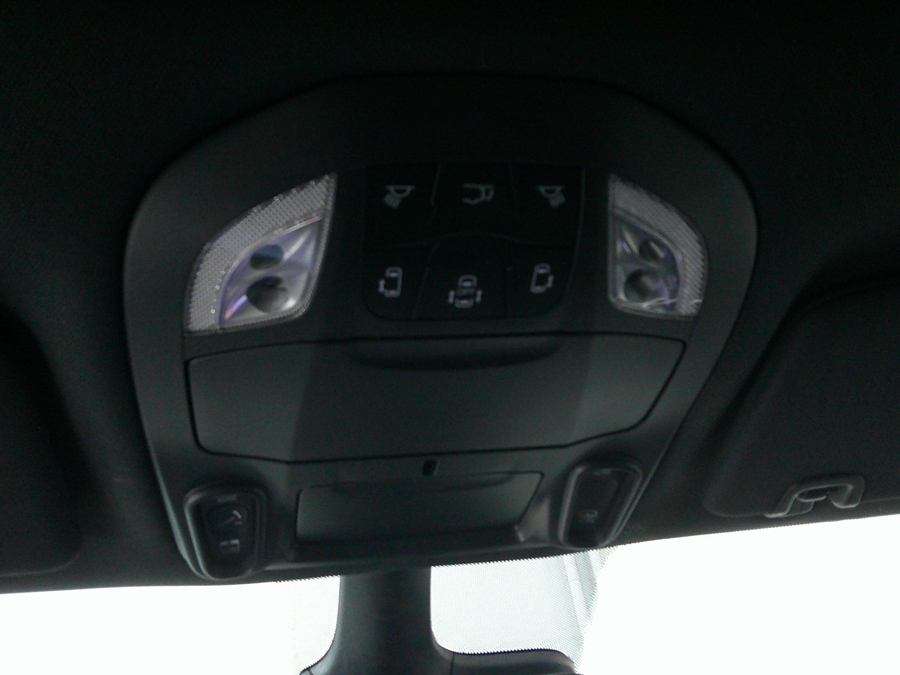 Blue Chrysler Pacifica image number 14