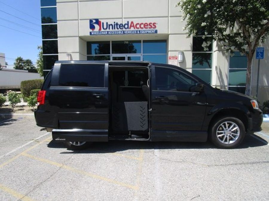 Used 2015 Dodge Grand Caravan SXT - VMI Side Entry Entry In Floor Automatic Ramp