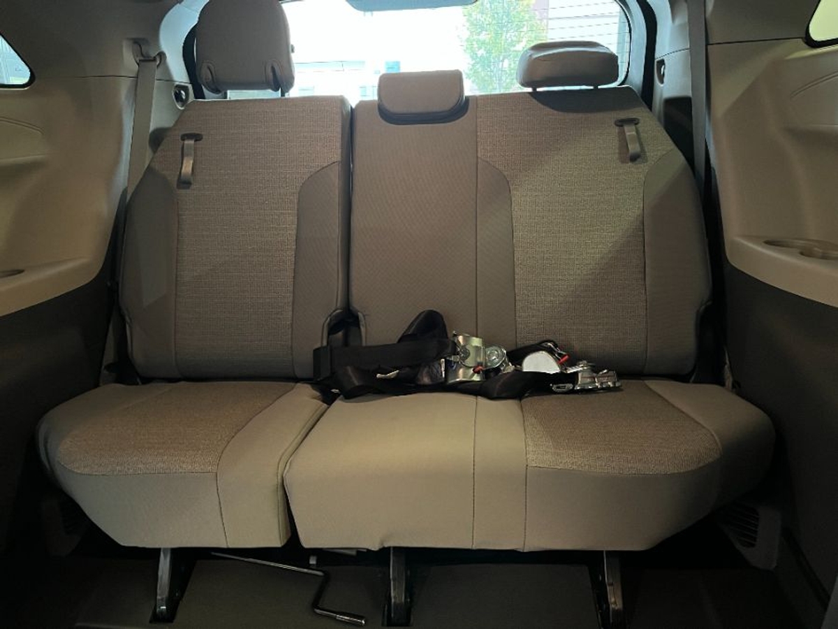 2022 TOYOTA SIENNA - Image 12