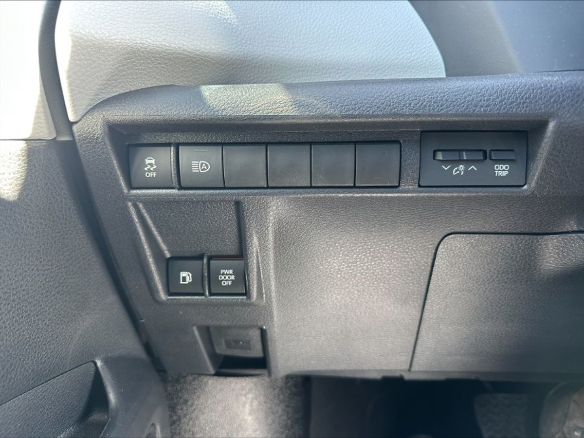 2025 TOYOTA SIENNA - Image 23