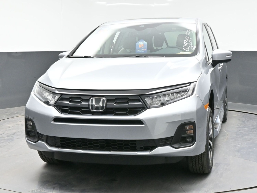 Silver Honda Odyssey image number 22