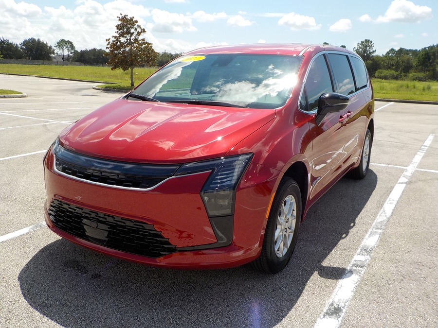 Red Chrysler Pacifica image number 3