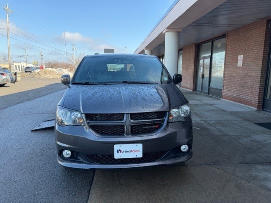 Used 2016 Dodge Grand Caravan R/T - BraunAbility Side Entry Entry In Floor Automatic Ramp