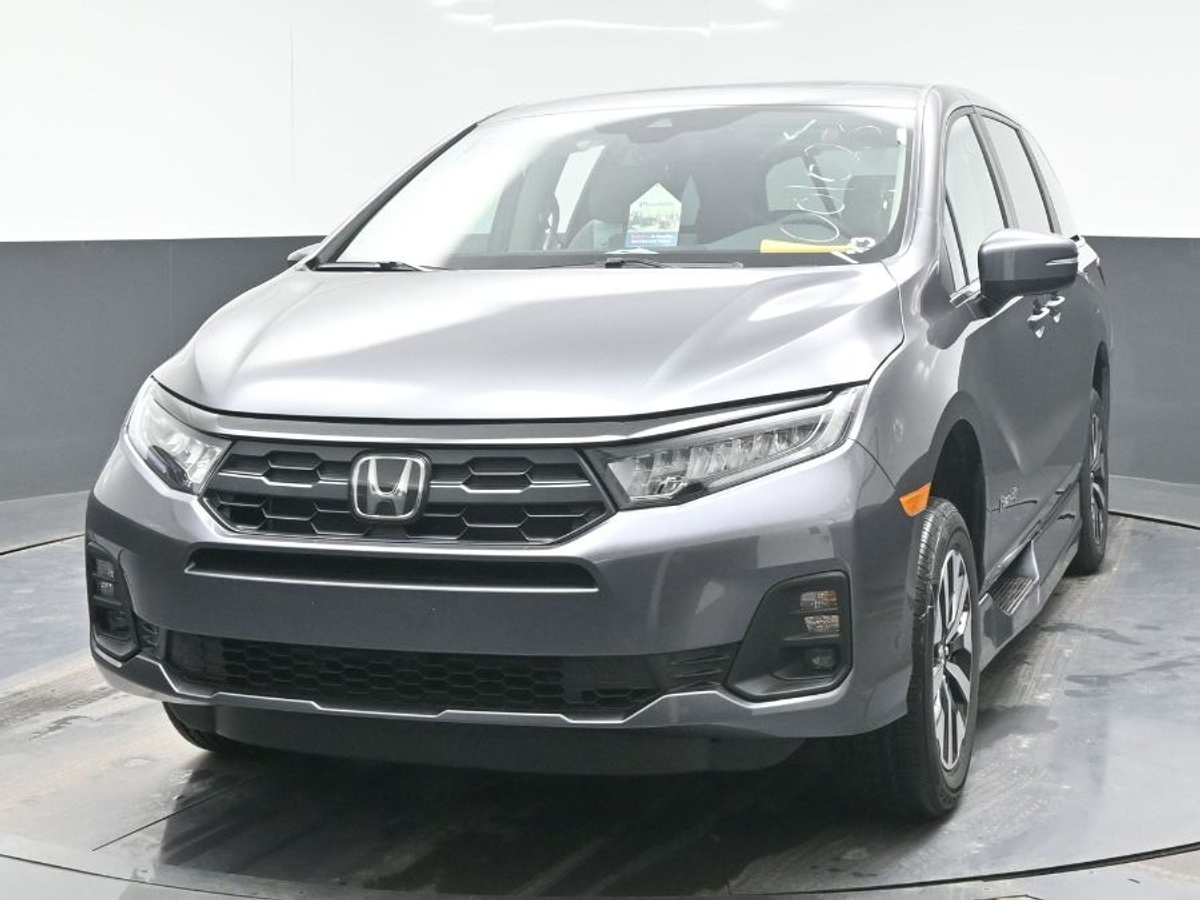 Grey Honda Odyssey image number 1