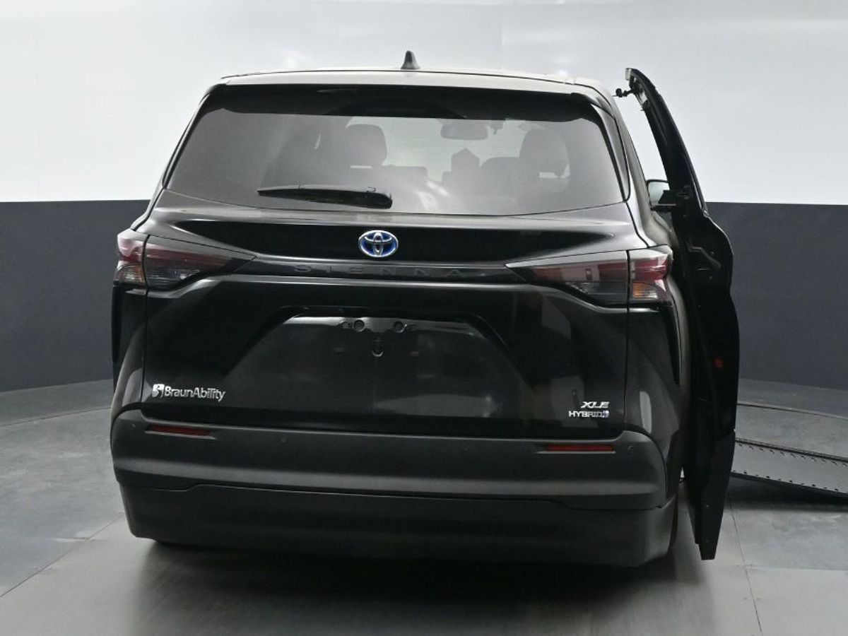 2024 TOYOTA SIENNA - Image 24
