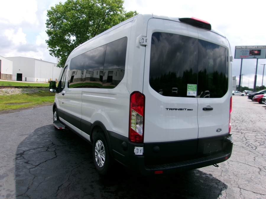 White Ford T350 image number 12