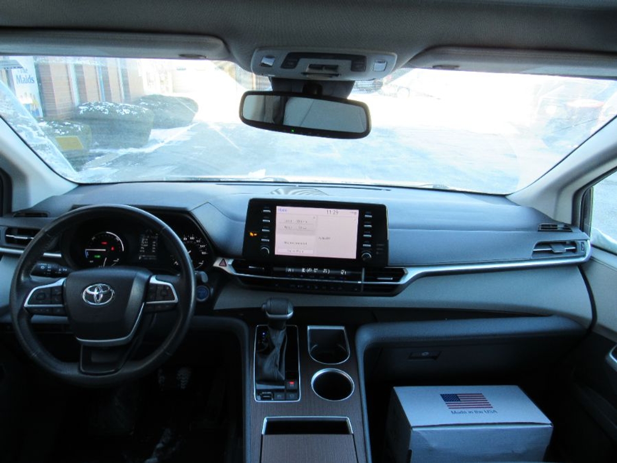 2024 TOYOTA SIENNA - Image 16