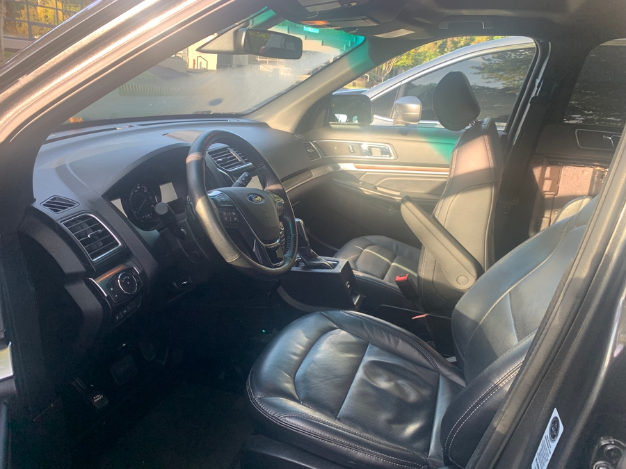 Used 2017 Ford Explorer Limited - BraunAbility Side Entry In Floor Automatic Ramp