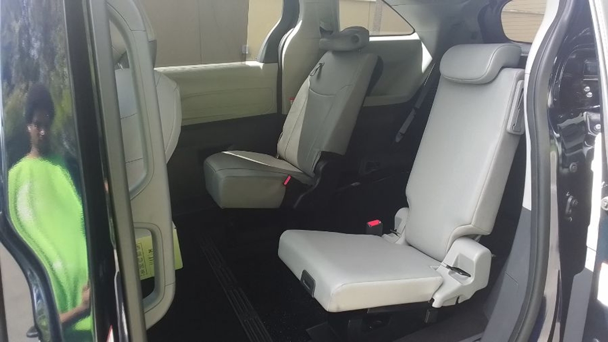 2024 TOYOTA SIENNA - Image 13