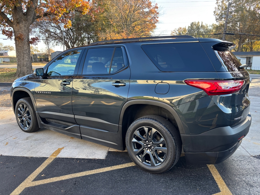Used 2021 Chevrolet Traverse RS - BraunAbility Side Entry Entry In Floor Automatic Ramp