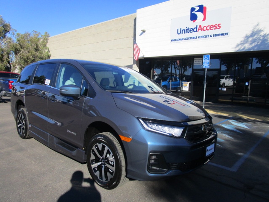 New 2026 Honda Odyssey EX-L - BraunAbility Side Entry Entry In Floor Automatic Ramp