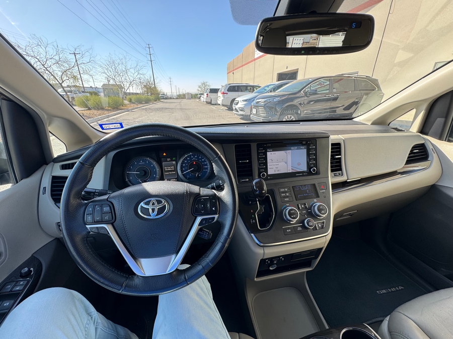 Used 2018 Toyota Sienna XLE - ATS Rear Entry Entry Fold Out Manual Ramp