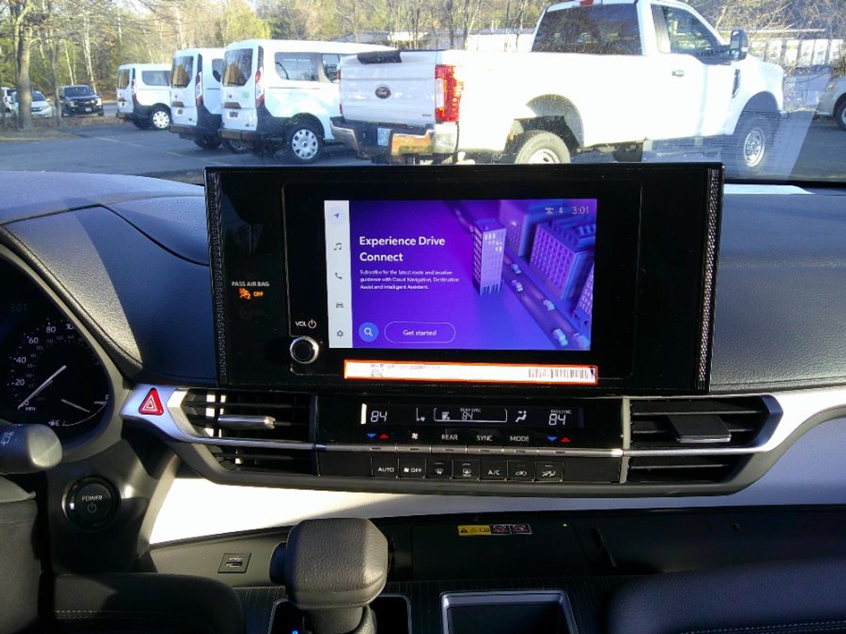 2025 TOYOTA SIENNA - Image 14