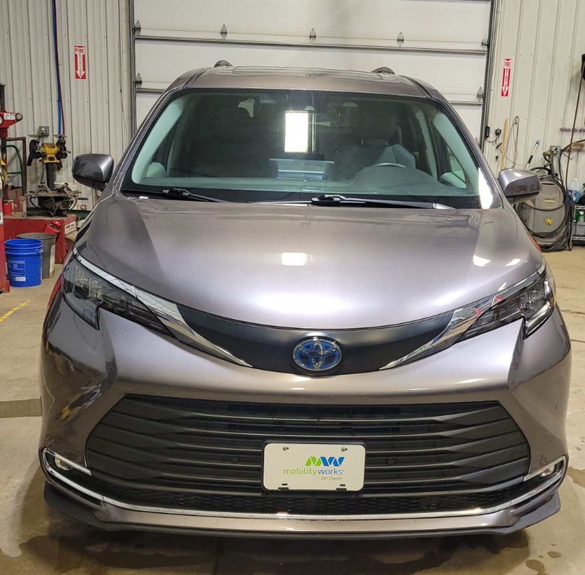 2024 TOYOTA SIENNA - Image 7