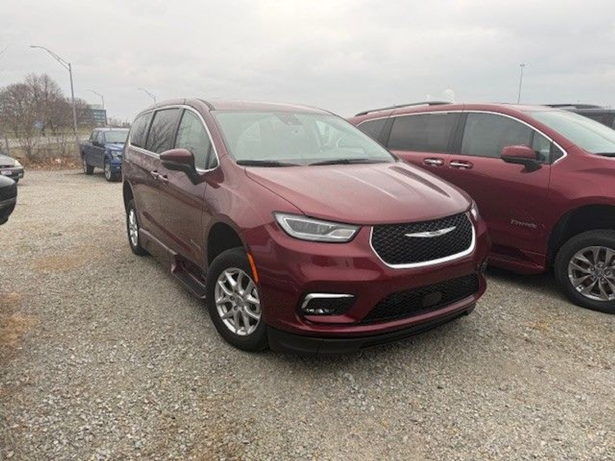 Red Chrysler Pacifica image number 1