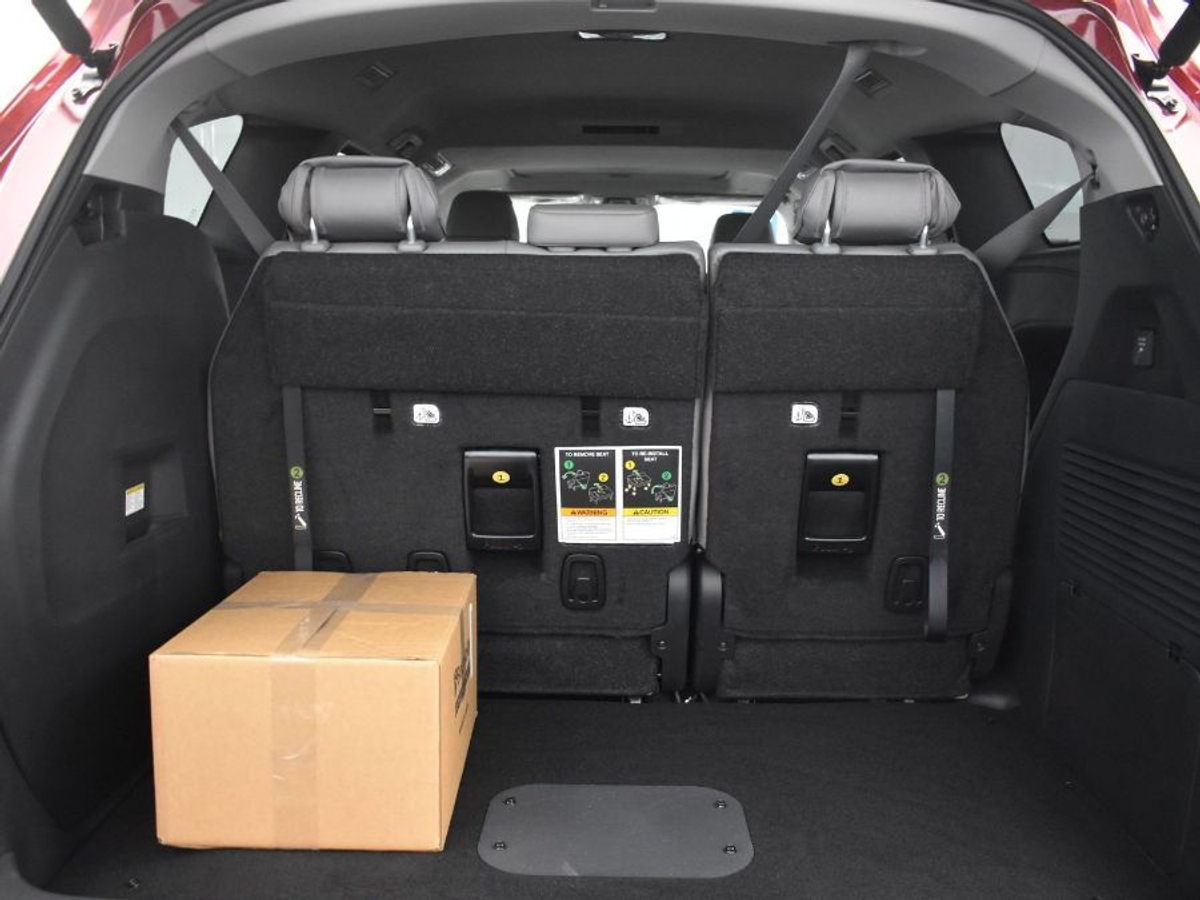 2025 TOYOTA SIENNA - Image 14