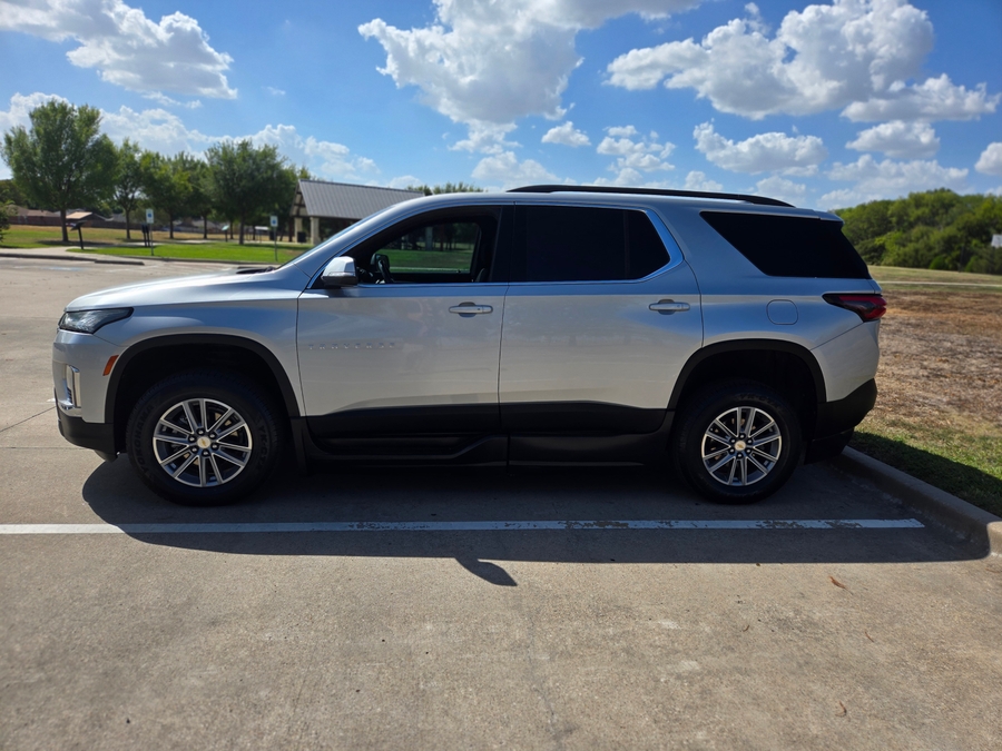 Used 2022 Chevrolet Traverse 1LT - BraunAbility Side Entry In Floor Automatic Ramp