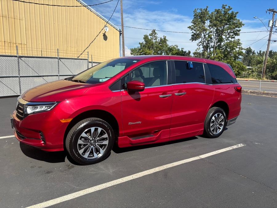 Used 2021 Honda Odyssey EX-L - BraunAbility Side Entry In Floor Automatic Ramp