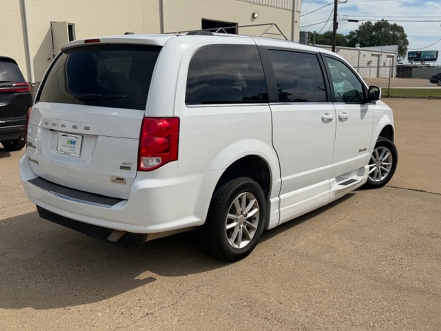 Número de imagen del Dodge Grand Caravan blanco 4