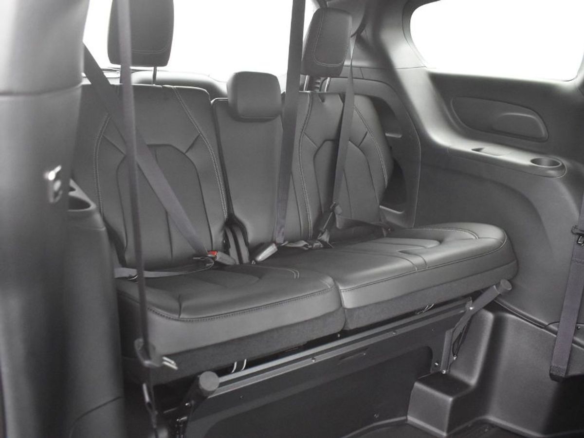 2025 CHRYSLER PACIFICA - Image 3