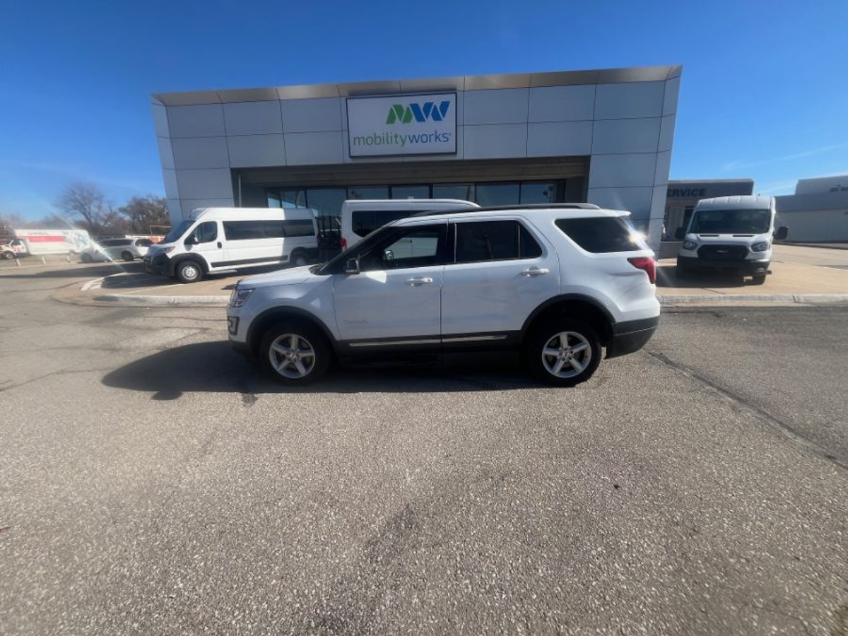 2017 FORD EXPLORER - Image 4