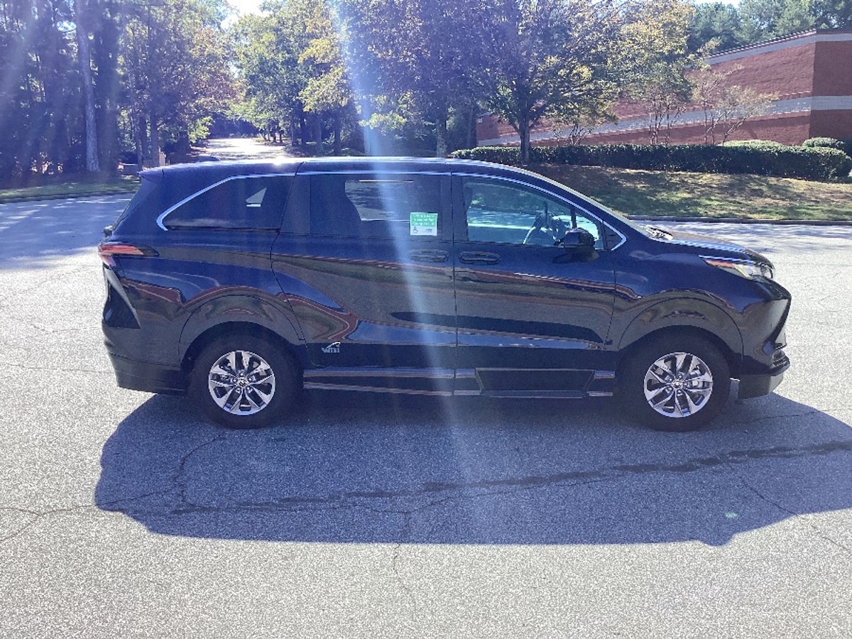 2022 TOYOTA SIENNA - Image 8