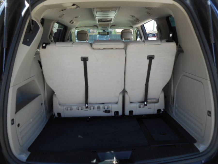 Mocha Java Pearl Chrysler Town and Country image number 24
